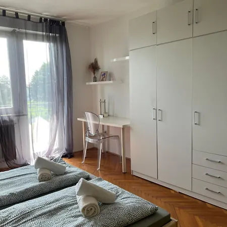 - Free Parking * 류블랴나